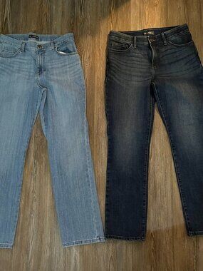 2 Lee Jeans - Women Size 10 (30x31)- 1 Is Regular Fit, Other Is Relaxed